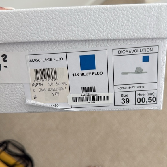 COPY - Christian Dior Revolution slides - Picture 4 of 4